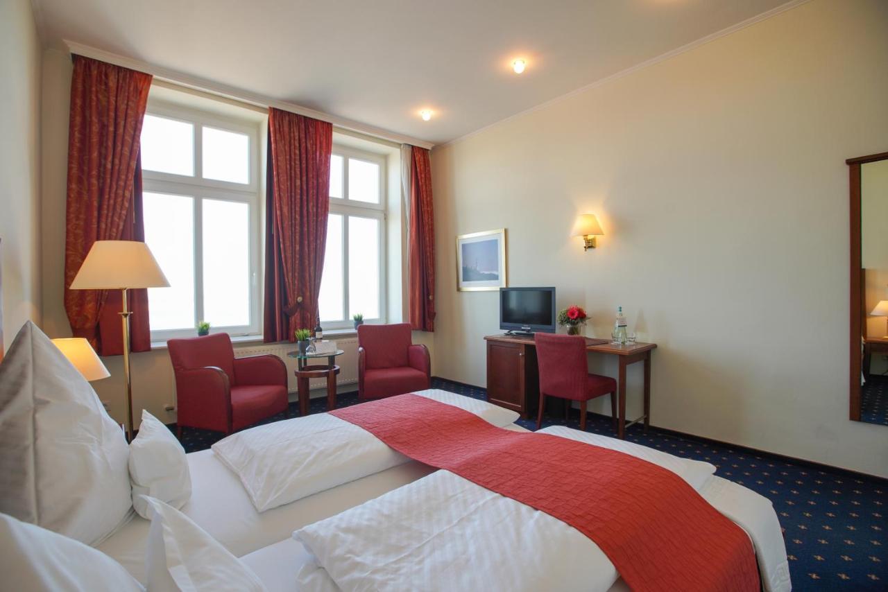 Strandhotel Ostfriesenhof Borkum Exterior photo